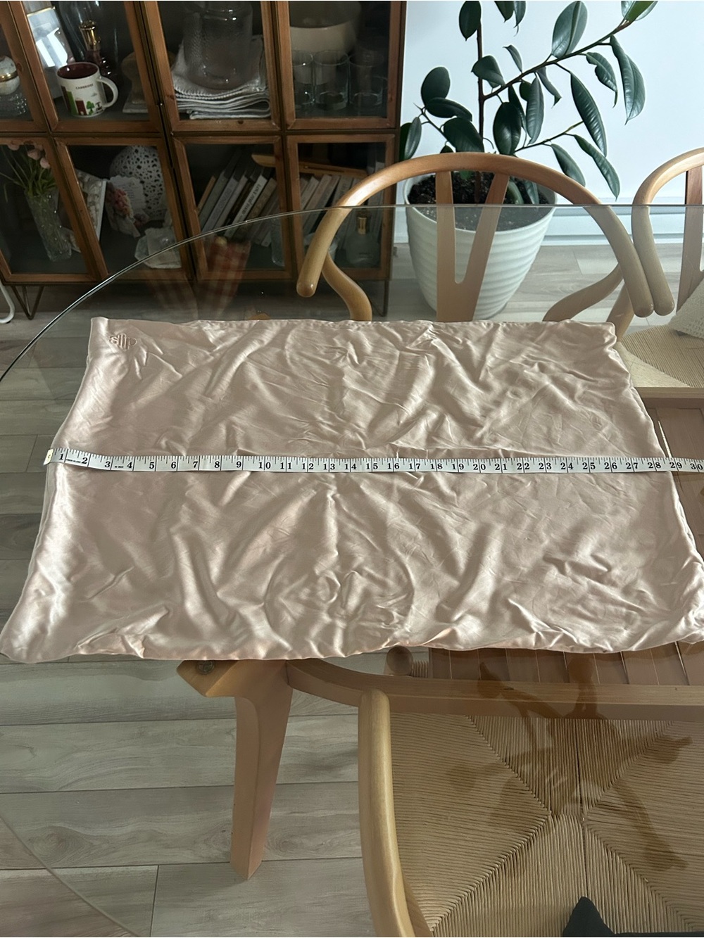 100% Silk Slip Pillowcase in Champagne Colour - Picture 6 of 9